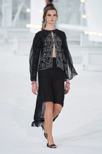 Look 66